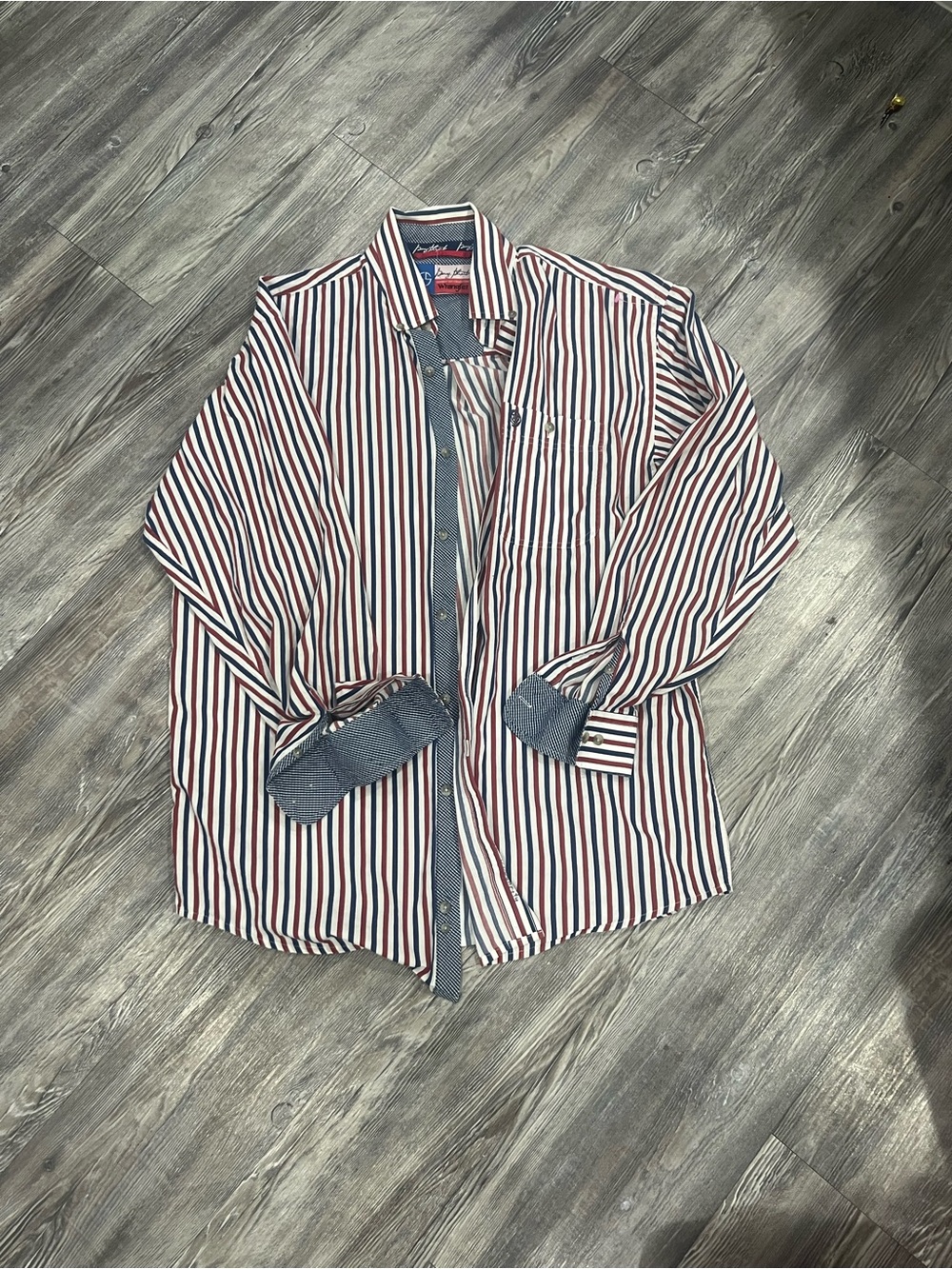 Wranglers vintage Striped Button-Up Shirt in Red, White & Blue -